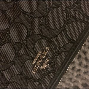 Brand New - Coach Wristlet Purse